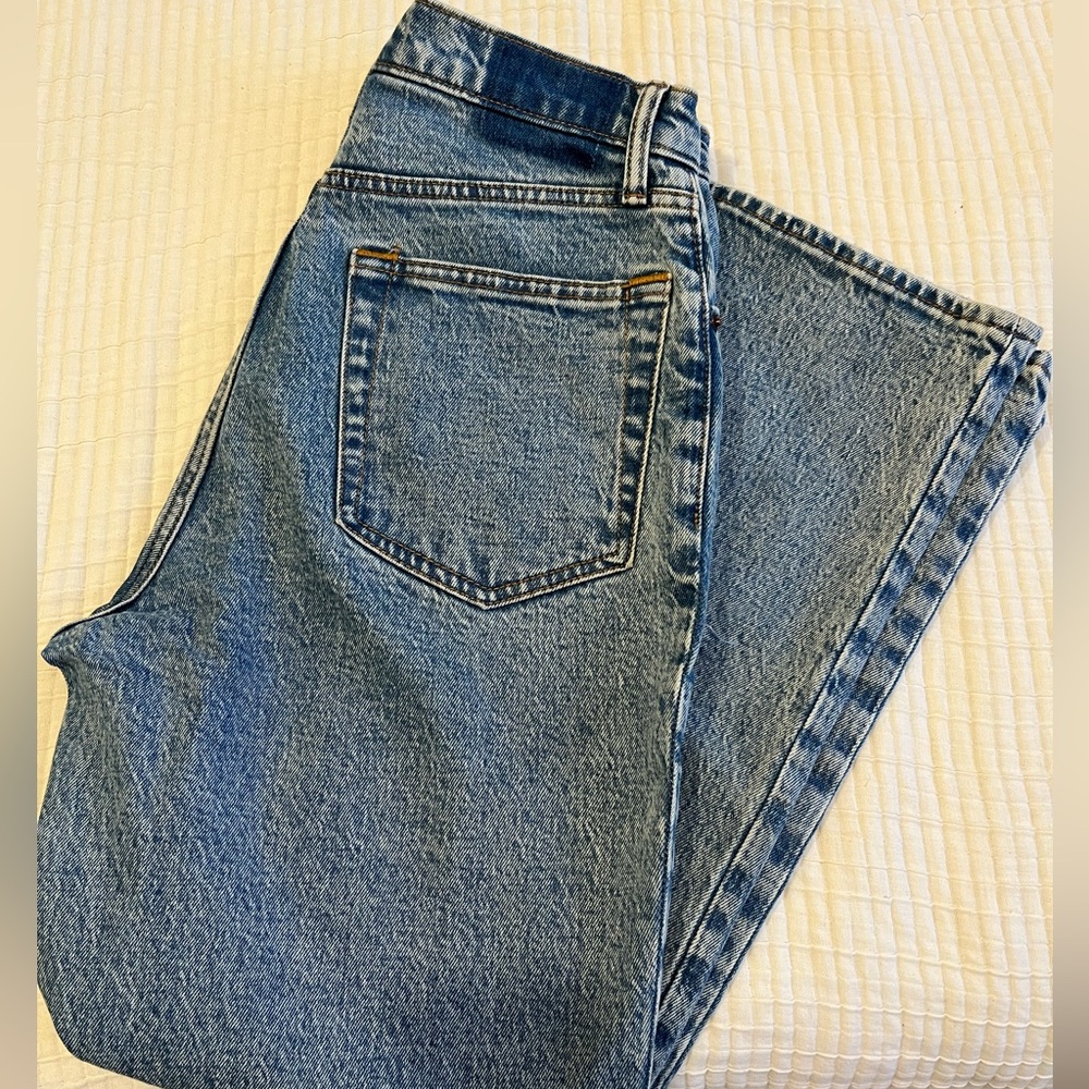 Abercrombie Curve Love 90s Straight Ultra High Rise